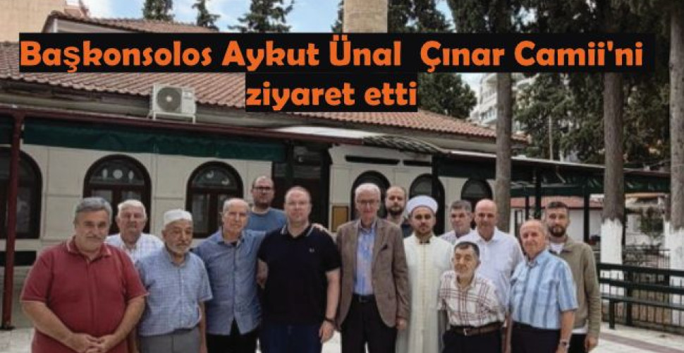 Başkonsolos Aykut Ünal Çınar Camii'ni ziyaret etti